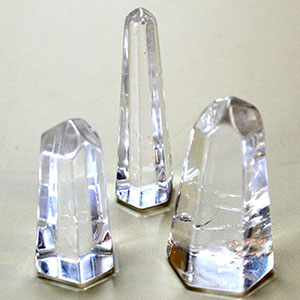 1"- 1.5" Quartz obelisk