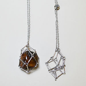 (set of 4) 24" Stainless chain W/ cage for stone